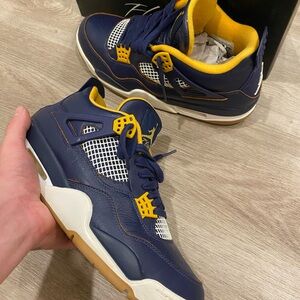 - Jordan 4 Retro High Dunk From Above 
size US M 11.5